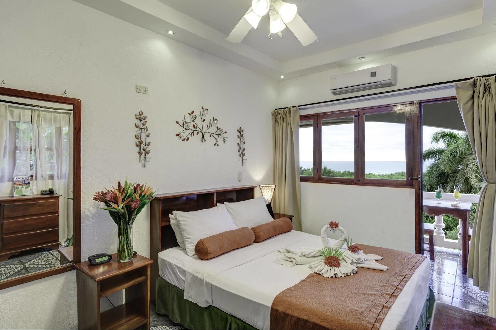 Best Western Tamarindo Vista Villas Exteriör bild